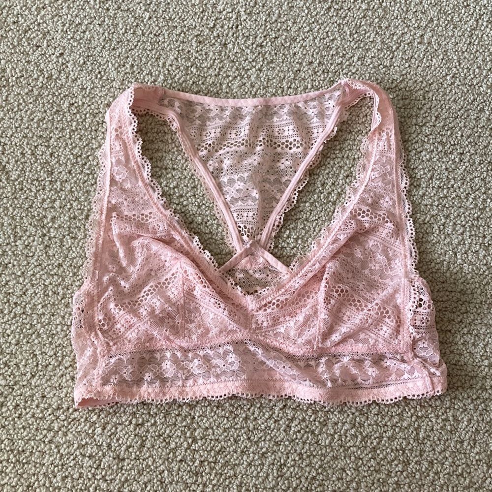 NEW Victoria’s Secret Pale Pink Bralette Racerback Light Support Size Small NWOT